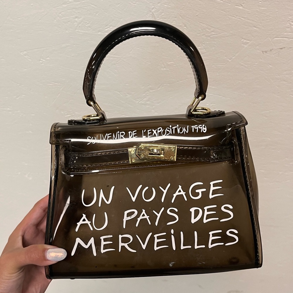 Un Voyage Au Pays Des Merveilles inspired bag
